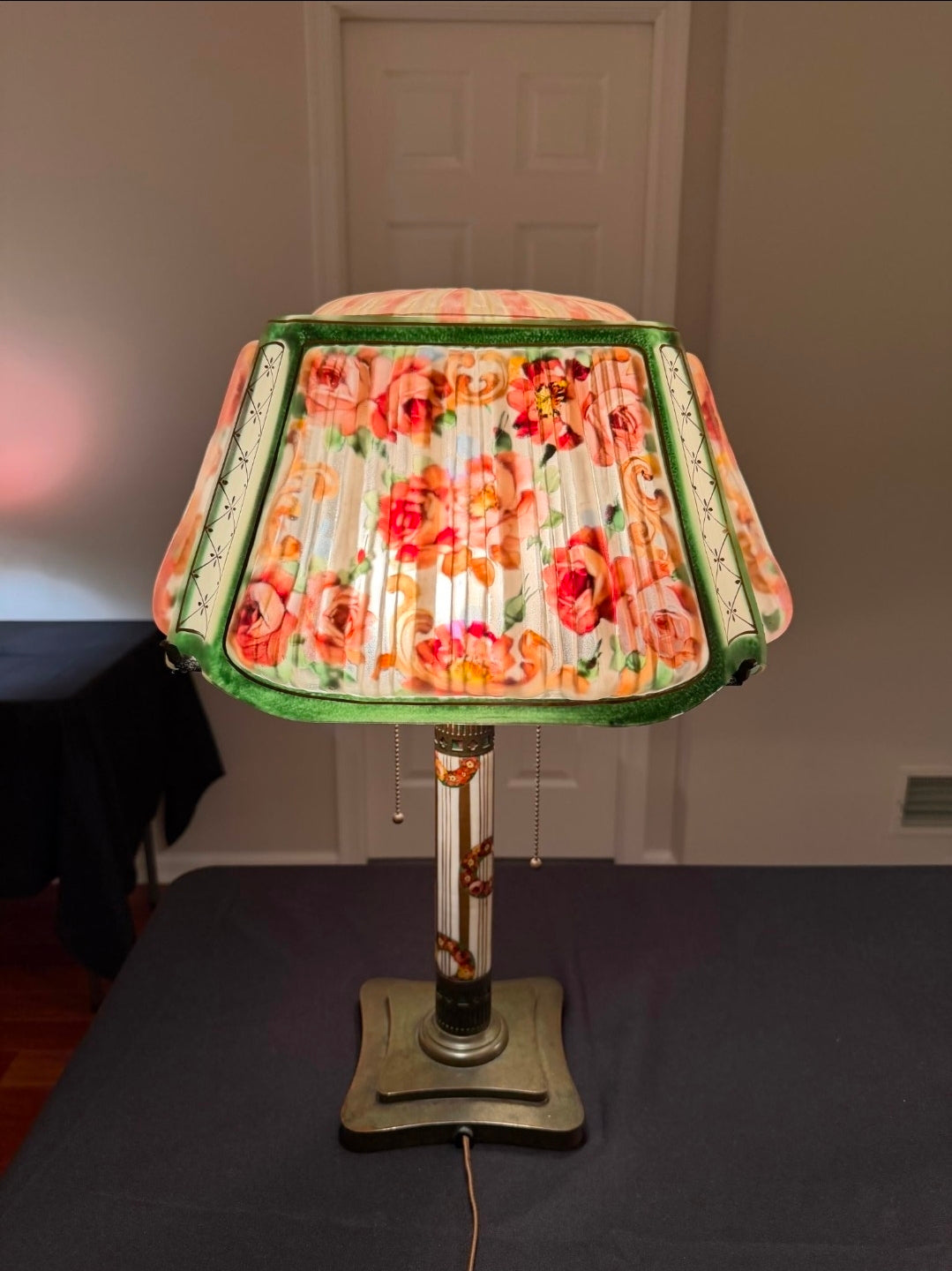 Pairpoint Curtain Rose on Glass Base