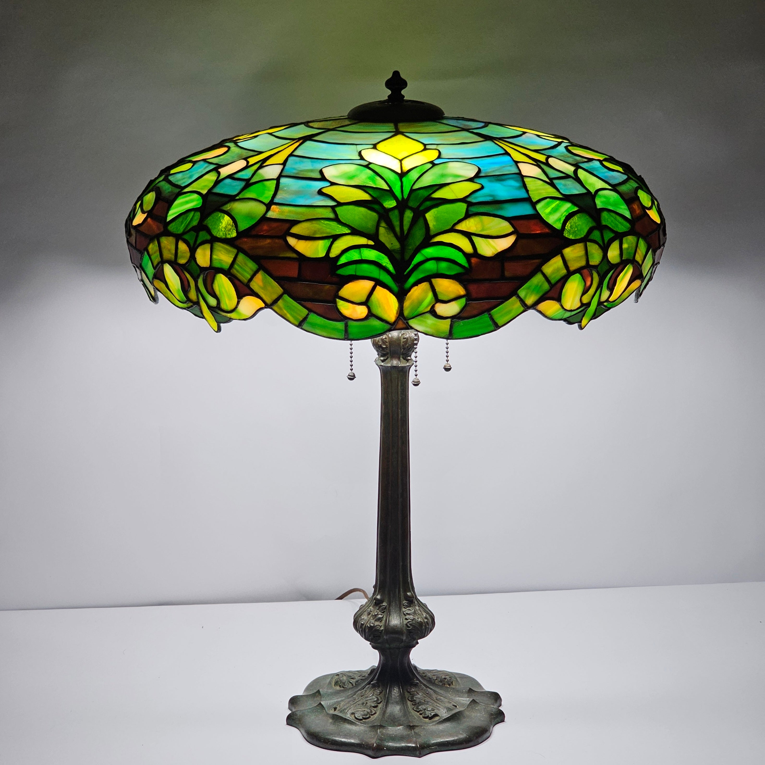 Duffner and Kimberly Thistle Lamp