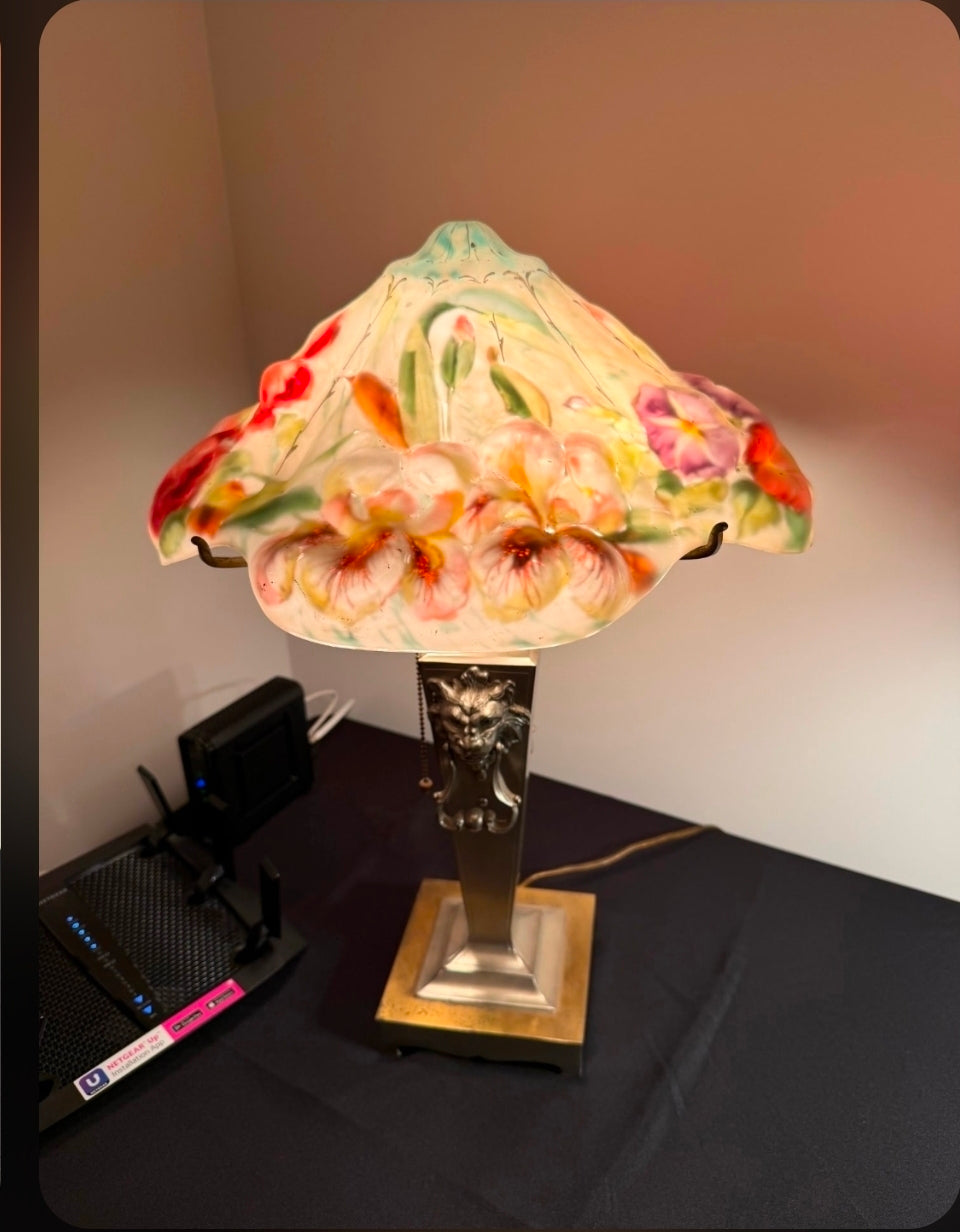Pairpoint Puffy Iris Blossom Lamp